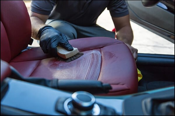 Khi nào nên dọn nội thất ô tô