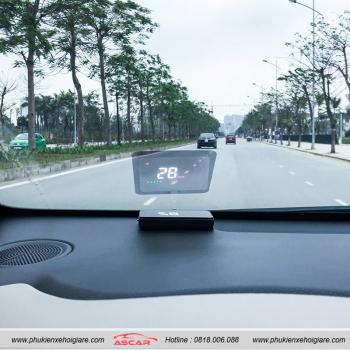 Thiết bị hiển thị tốc độ lên kính lái xe ô tô HUD V200